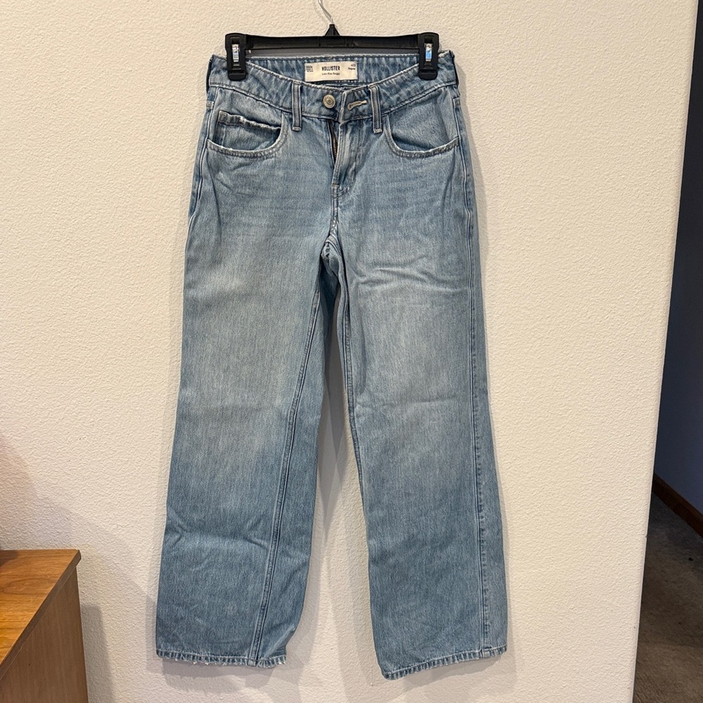 Hollister Women's low rise baggy Light Blue Jeans